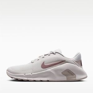 Nike Women’s Flex Train Size 9
